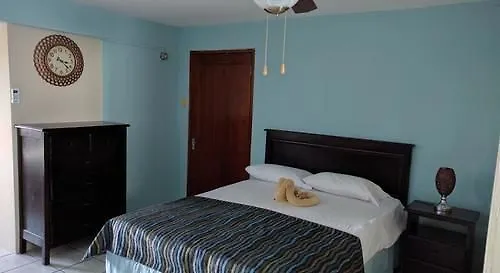 Rockhampton Suites Κίνγκστον 3*,  Τζαμάικα